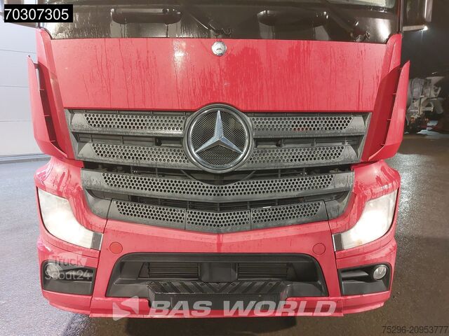  Mercedes Actros 1845 4X2 StreamSpace
