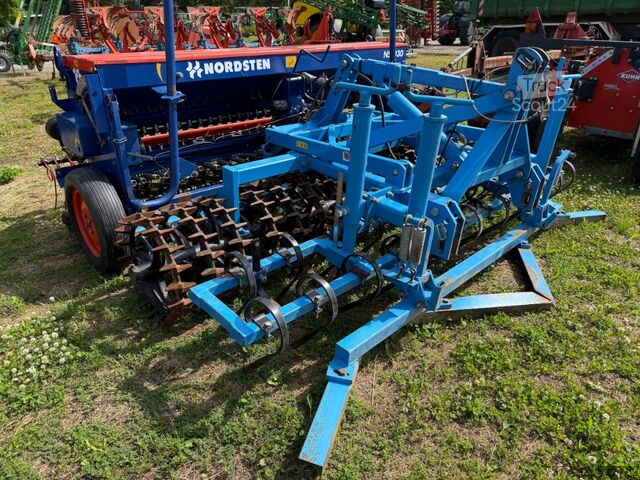 Máquina agrícola  NS1030