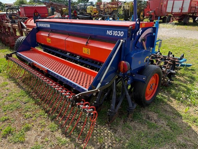 Máquina agrícola  NS1030