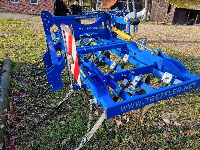 Máquina agrícola  TH 300/75