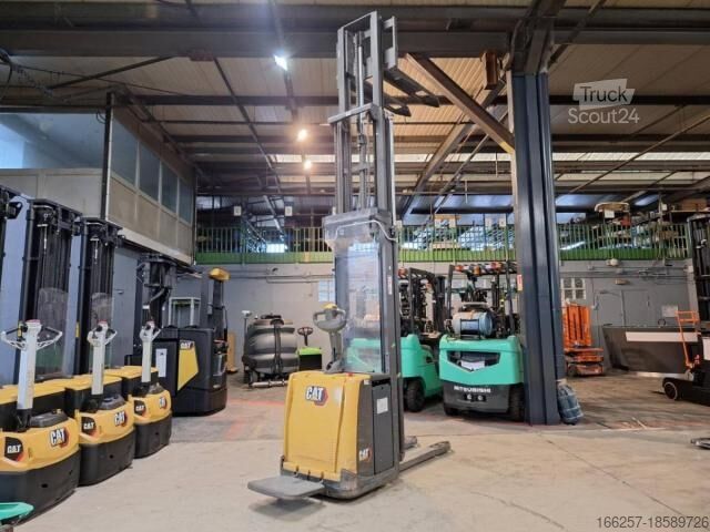 Gerbeur manuel Caterpillar NSV16P