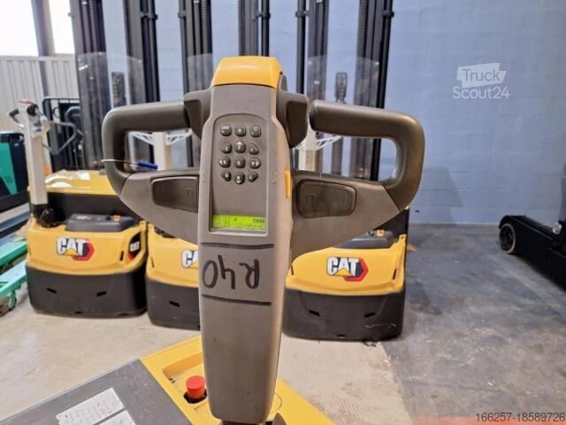 Gerbeur manuel Caterpillar NSV16P