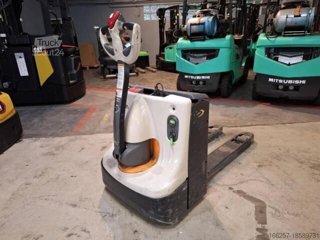 Handmatige palletwagen Crown WP3010-1.6