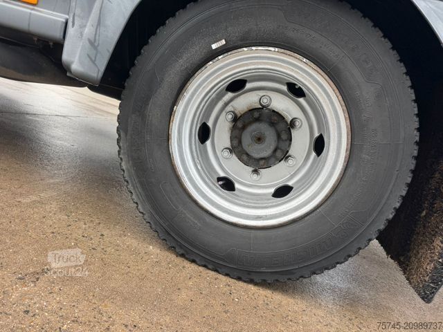 Camion bĂąchĂ© MERCEDES-BENZ ATEGO 818 * MOTORBREMSE * LBW BĂR 1t * KAMERA *