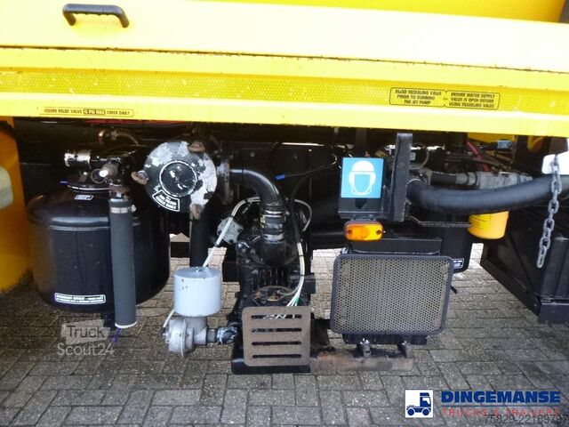 Pojazd ssący D.A.F. LF 55.220 4X2 RHD Whale vacuum tank 8.1 m3