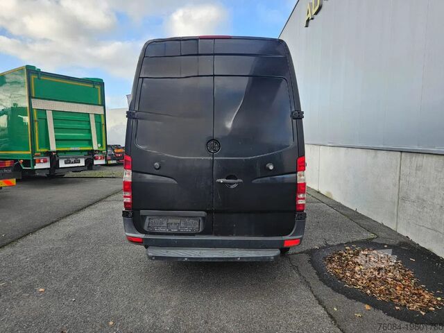 Hűtött dobozos kocsi Mercedes-Benz Sprinter 313