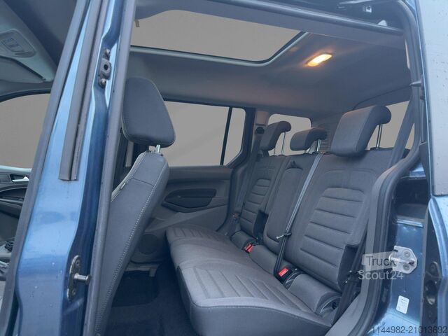 Minibus FORD Tourneo Connect TITANIUM L1 ACC SD