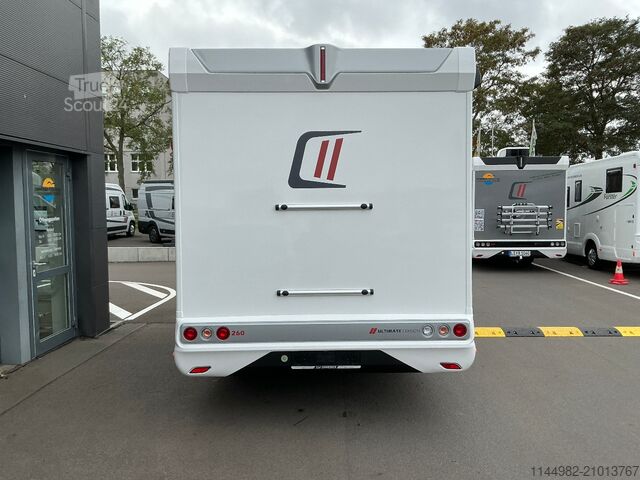 Camping-car semi-intégré CHALLENGER P 260 ULTIMATE EDITION ARCTIC+ZUBEHÖR+LOOK PAKET