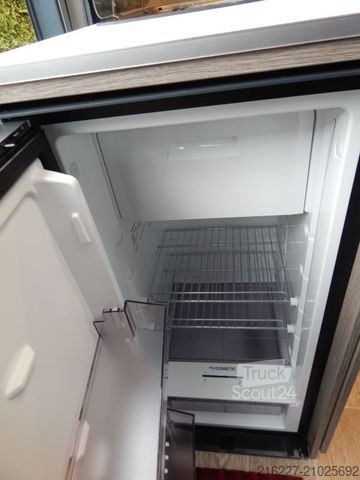 Camping-car PÖSSL D-Line RoadCamp R AB NOVEMBER 25+NAVI+AHK