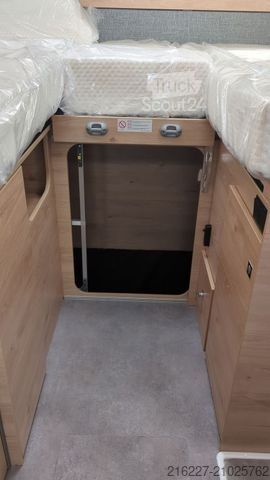 Half-integraal camper DETHLEFFS Just Camp T 7052 EB DOG Liner TE +EINZELBETTEN