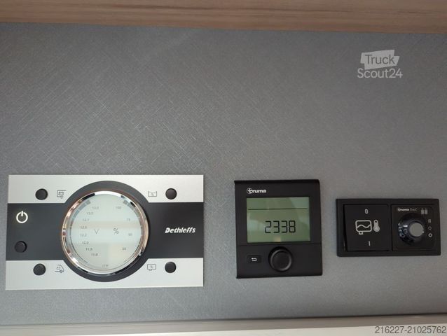 Half-integraal camper DETHLEFFS Just Camp T 7052 EB DOG Liner TE +EINZELBETTEN