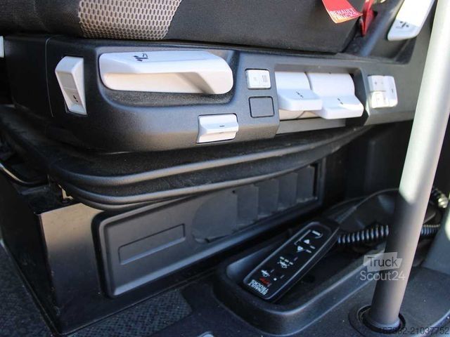 Volume trekker RENAULT T520, LOWDECK, EURO 6, PNEU 80%