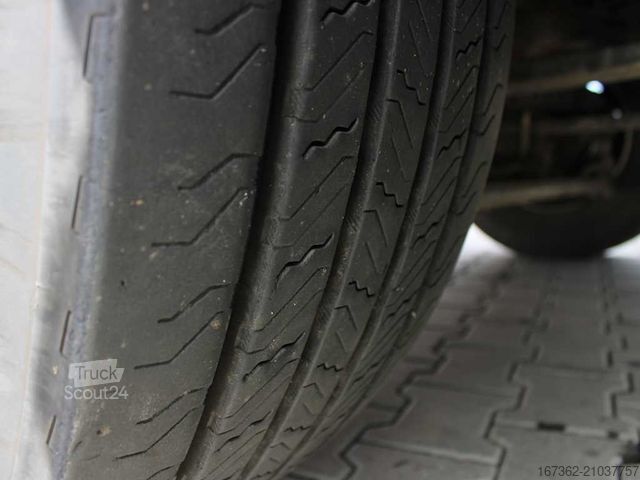 Camion plateau avec bâche RENAULT D16, EURO 6, LOAD SPACE LENGHT 9,6m!!