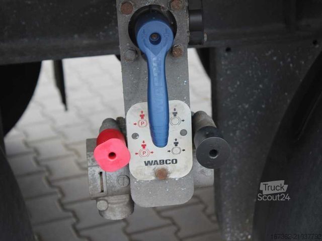 Remorque à caisse  SVAN CHT 202, CARRIER SUPRA 850 U, KET