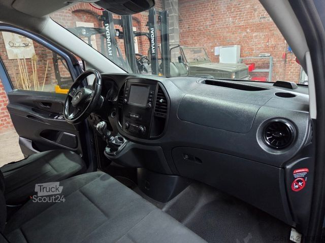 Minibus MERCEDES-BENZ Vito Kasten 110  Kamera Tempom. Klima Tüv neu E6