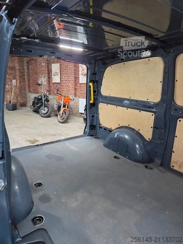 Panel van MERCEDES-BENZ Vito Kasten 110  Kamera Tempom. Klima Tüv neu E6
