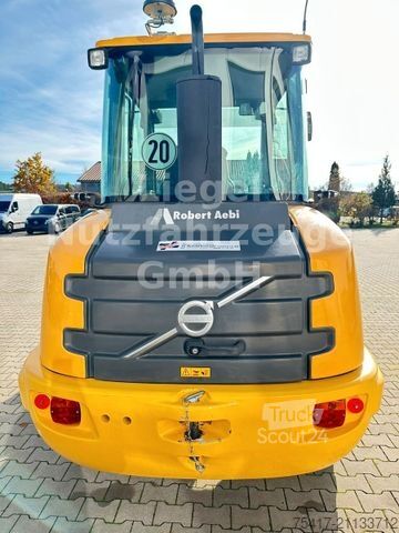 Ładowarka kołowa VOLVO L 28