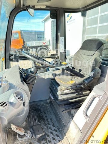 Ładowarka kołowa VOLVO L 28