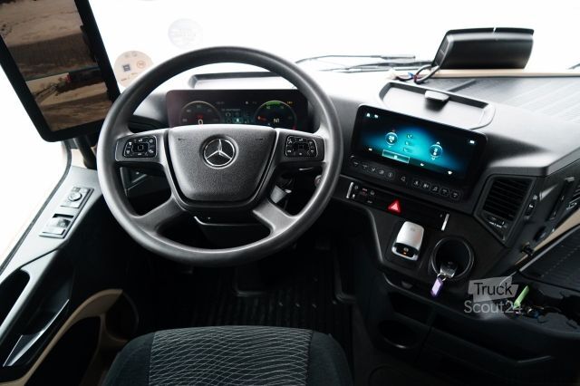 Τυπική μονάδα τράκτορα MERCEDES-BENZ ACTROS 1845 / MP5 / BIG SPACE