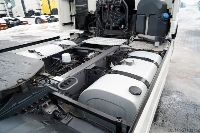 Standardowy ciągnik siodłowy VOLVO FH  460 /  I-SHIFT / 