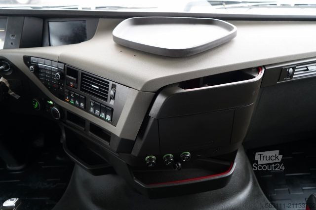 Standardowy ciągnik siodłowy VOLVO FH  460 /  I-SHIFT / 