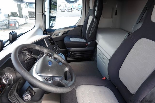 Τυπική μονάδα τράκτορα FORD F-MAX 500 / STANDARD / 2022 ROK