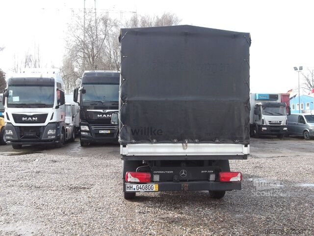 Gardinsidad skåpbil MERCEDES-BENZ Sprinter 317 CDI Schiebeplane/Kamera/ Klima/AHK