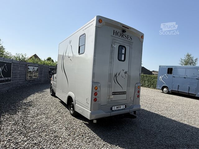 Продава се: Красив сив Mercedes Sprinter транспорт за коне от TVW с автоматична скоростна кутия и... Mercedes-Benz Sprinter | HORSETRUCK | TVW | CLASSIC 3XL | 200...