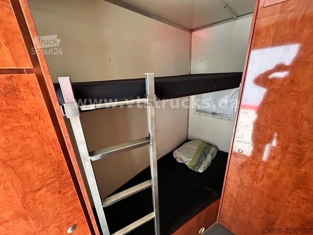 Karjan kuljetusauto MERCEDES-BENZ Atego 1218L Pferdetransporter + Gimmel Anh.