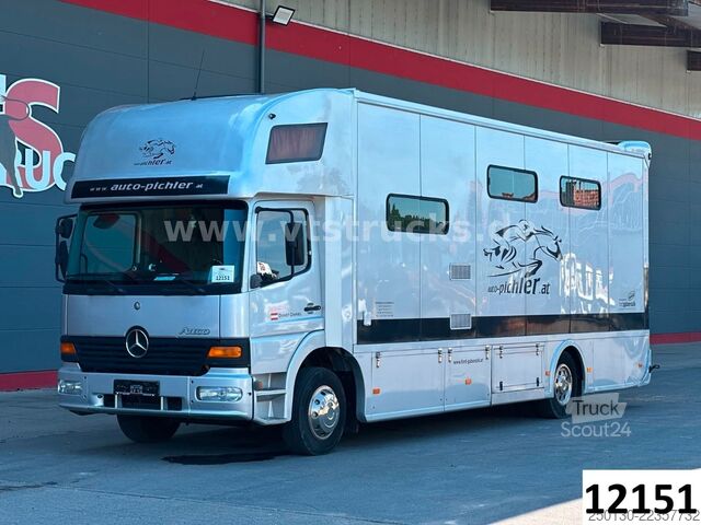 Karjan kuljetusauto MERCEDES-BENZ Atego 1218L Pferdetransporter mit Wohnabteil