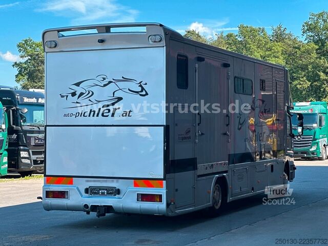 Karjan kuljetusauto MERCEDES-BENZ Atego 1218L Pferdetransporter mit Wohnabteil