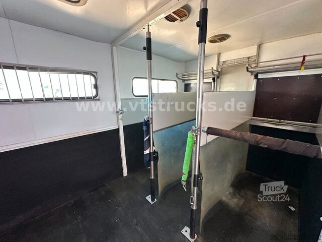 Karjan kuljetusauto MERCEDES-BENZ Atego 1218L Pferdetransporter mit Wohnabteil