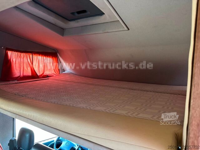 Karjan kuljetusauto MERCEDES-BENZ Atego 1218L Pferdetransporter mit Wohnabteil