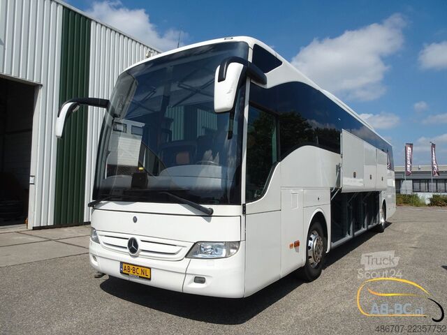 Autocarro de turismo MERCEDES-BENZ Tourismo RHD-M/2A 57 Sitze EURO 6