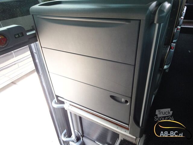 Autocarro de turismo MERCEDES-BENZ Tourismo RHD-M/2A 57 Sitze EURO 6