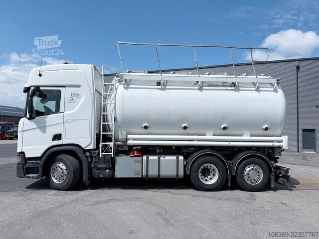 LKW mit Tankaufbau SCANIA R500 NGS 6x2 26 m3 Silo Kompressor - Retarder
