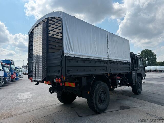 Avolavetta pressupeitolla MAN 5 To MIL 4x4 / Partytruck