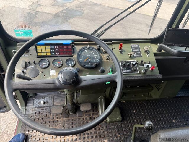 Avolavetta pressupeitolla MAN 5 To MIL 4x4 / Partytruck