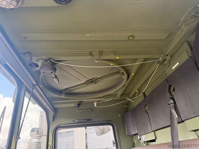 Avolavetta pressupeitolla MAN 5 To MIL 4x4 / Partytruck