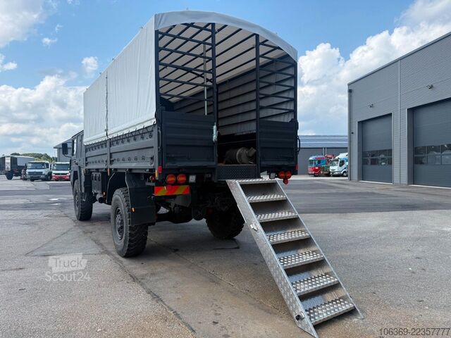 Avolavetta pressupeitolla MAN 5 To MIL 4x4 / Partytruck