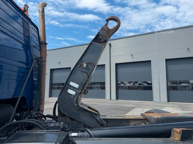 Camion benne à bras amovible VOLVO FM500 8x2*6 Multilift Hook Euro 6