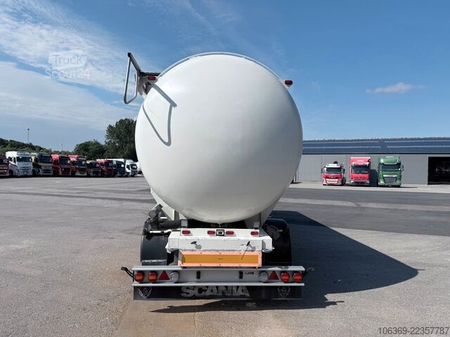 Remorque silo  HMK Bilcon 30 t. 42 m3 Silo tank 6 Compartment