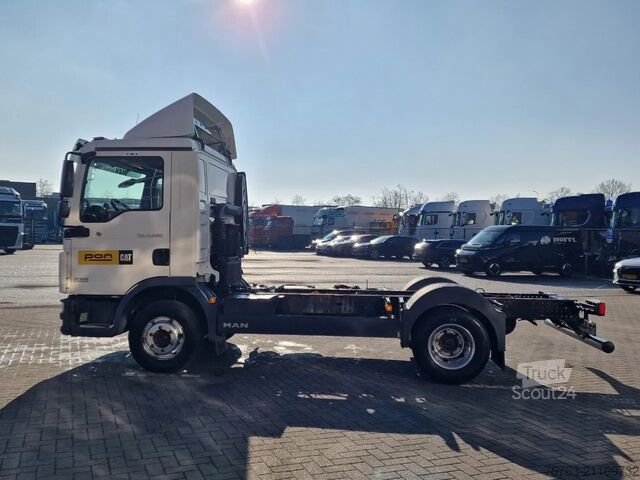 Chasis con cabina MAN TGL 8.220 Chassis - 4x2 - 7.5T - 3.05 WB - Euro...