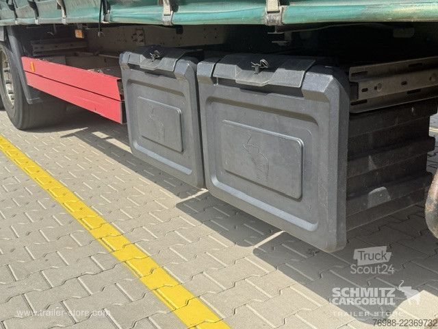 Semi-remorque bâchée Schmitz Cargobull Curtainsider Mega