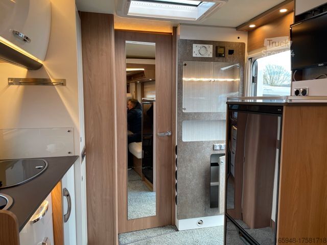 Halvintegrert bobil BÜRSTNER Lyseo TD 644*Autom*Zusatzluftfeder*