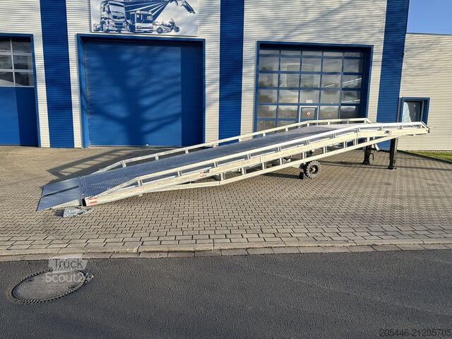 Rampa de carga 8T galvanizada, rampa para contentores  Verladerampe 8 Tonnen