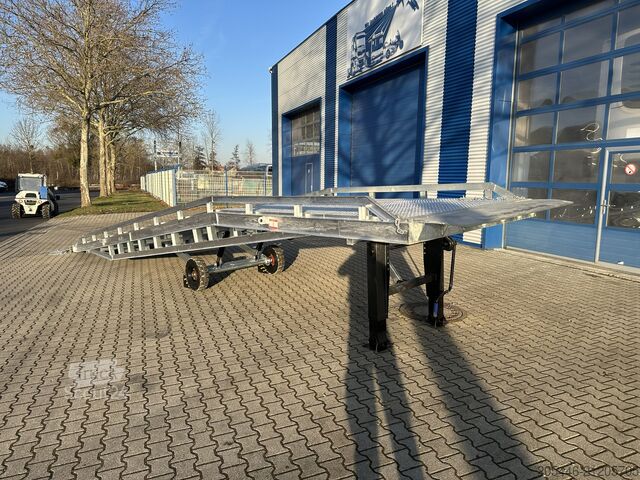 Rampa de carga 8T galvanizada, rampa para contentores  Verladerampe 8 Tonnen