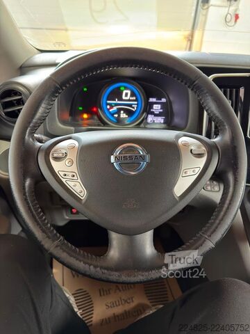 Slēgtais furgons NISSAN E-NV200 Elektro Kastenwagen 1.Hand BJ-2018