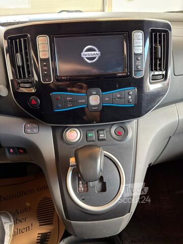 Slēgtais furgons NISSAN E-NV200 Elektro Kastenwagen 1.Hand BJ-2019