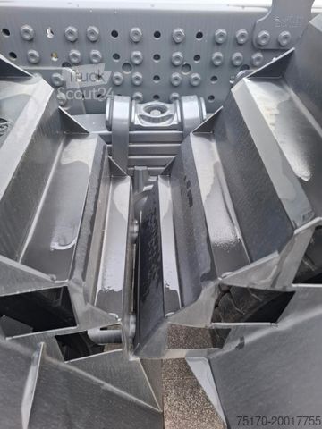 Шасі вантажівки MERCEDES-BENZ Arocs 4153 8x4 Fahrgestell